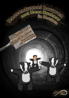 Met deze poster heeft Storm, een vereniging van milieustudenten in Utrecht, haar leden opgeroepen om Hens Runhaar (de middelste figuur van het drietal) te helpen bouwen aan de dassenvoorziening aan de Embranchementsweg.